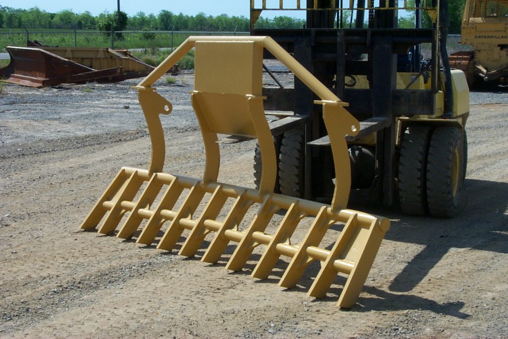 Top mounted rake 2